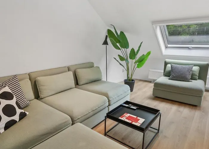 Dachgeschoss Traum Ronsdorf 3 아파트